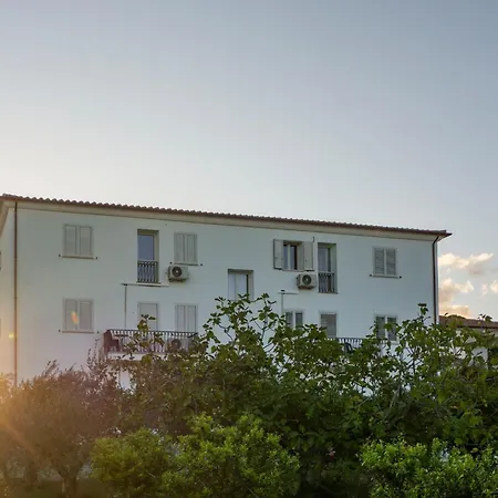 Charming Baia Marina With Stunning View 1 Bedroom Sleeps 4