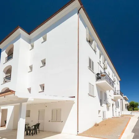Charming Baia Marina With Stunning View 1 Bedroom Sleeps 4 Apartman Orosei