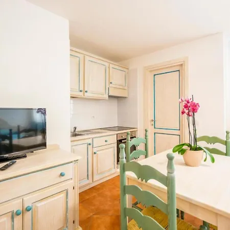 Charming Baia Marina With Stunning View 1 Bedroom Sleeps 4