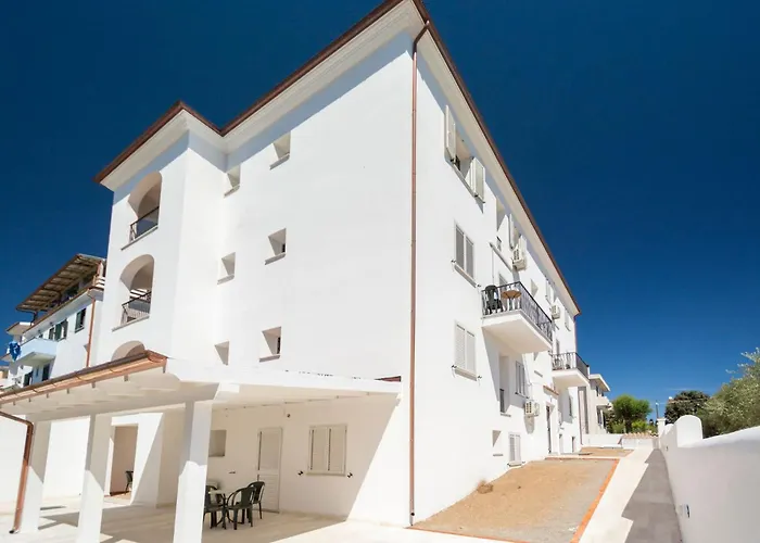 Charming Baia Marina With Stunning View 1 Bedroom Sleeps 4 Appartamento Orosei